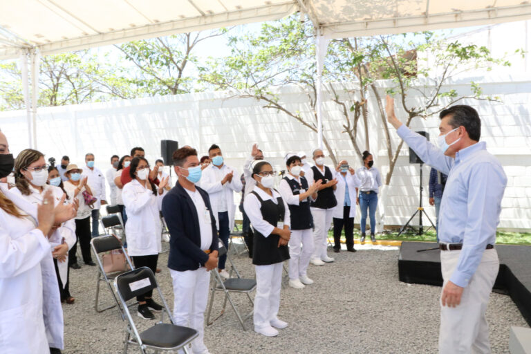 Reactivan módulos para segunda dosis anti COVID-19 a población adulta mayor de Tuxtla Gutiérrez