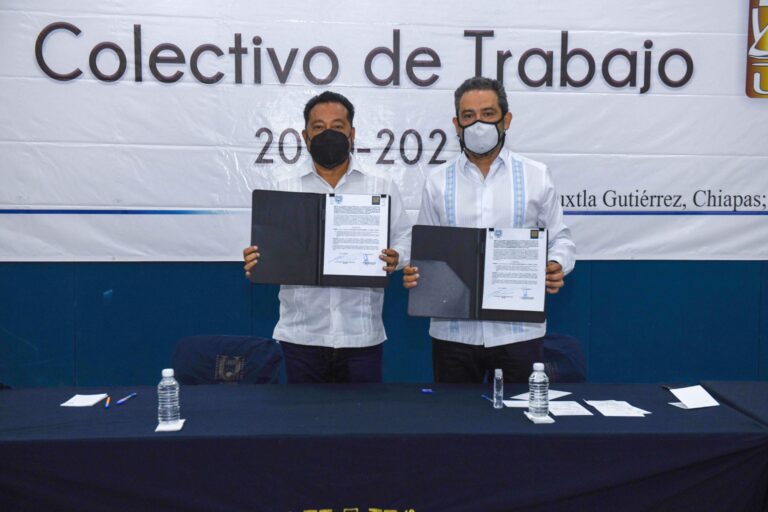 Firman Autoridades de la UNACH Contrato Colectivo de Trabajo 2021  con el STAUNACH