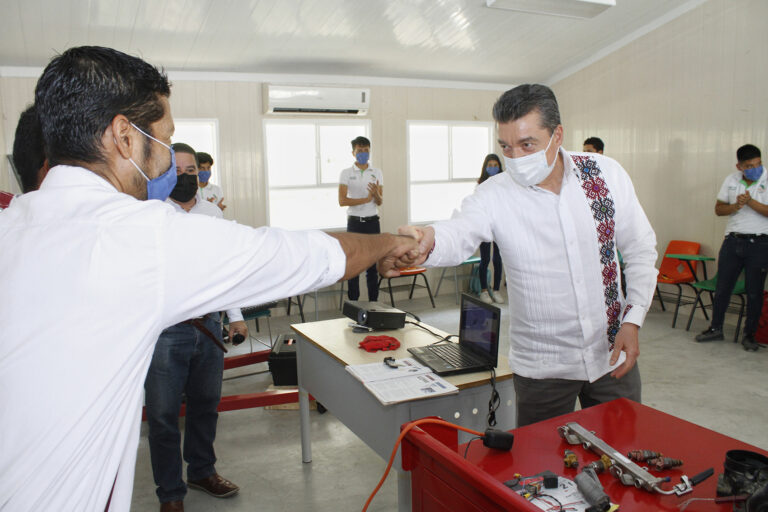 Constatan regreso a clases presenciales, conforme a protocolos, en planteles del Cecyte Chiapas