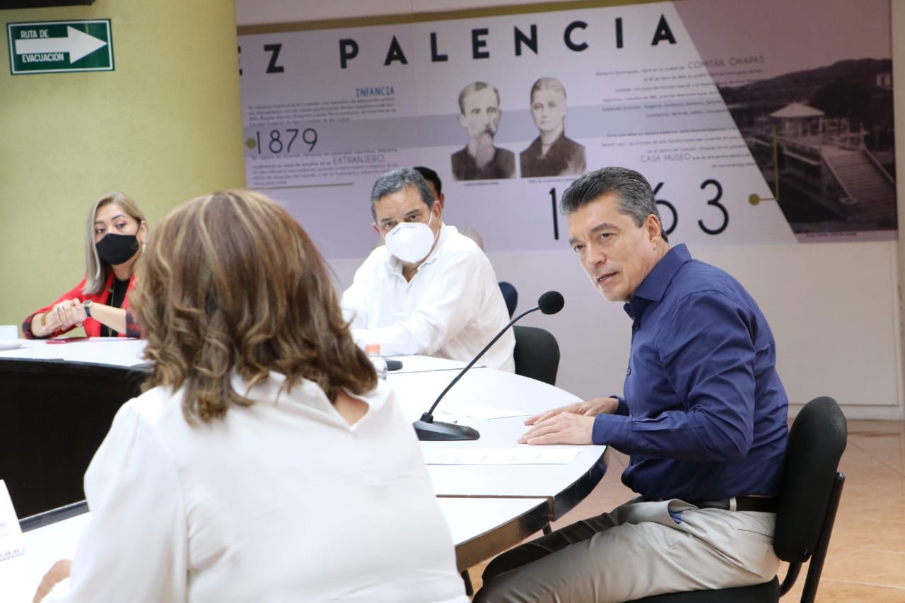 En un marco constitucional y humanitario, Rutilio Escandón otorga cartas de liberación a 282 personas