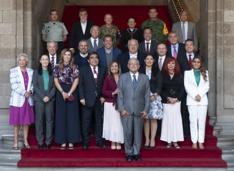 Rutilio Escandón participa en reunión con el presidente AMLO y gobernadores de Morena