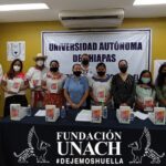 Continúa UNACH con la entrega de tablets a sus alumnos mediante el Programa “Apadrina a un estudiante”