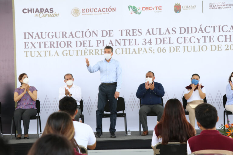 Rutilio Escandón inaugura espacios educativos en Cecyte 34 de Tuxtla Gutiérrez