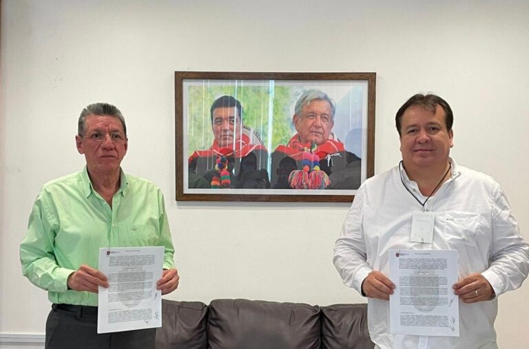 Alcalde Mariano Rosales Zuarth y director del Centro de Control y Confianza firman convenio en materia de seguridad pública