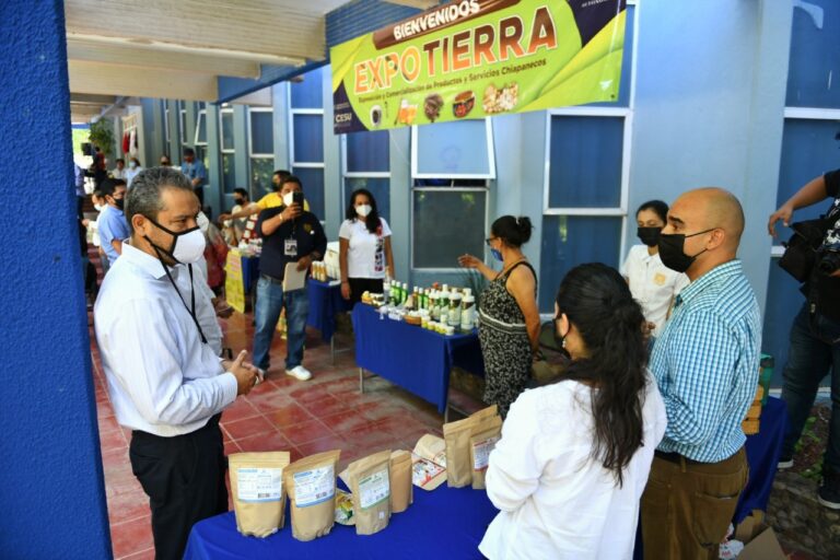 Inauguran actividades de la Tercera Expo Tierra UNACH