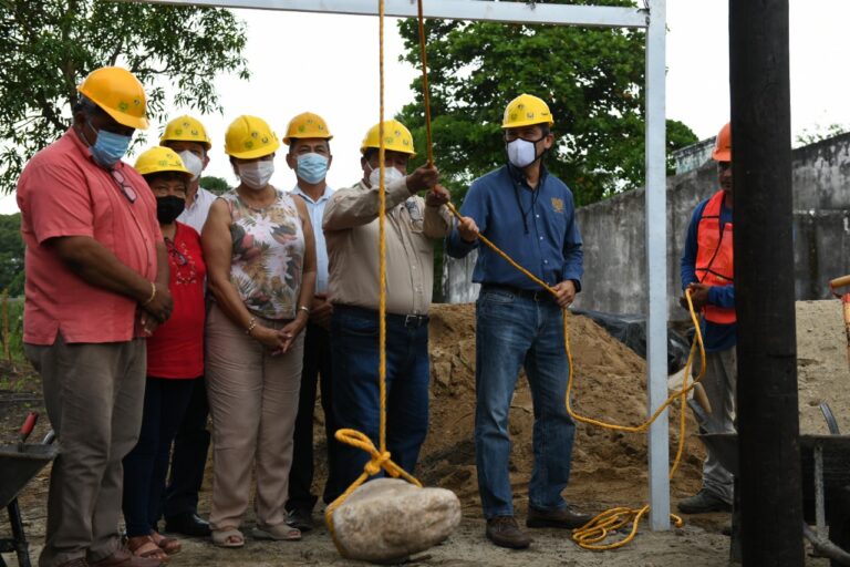 Colocan primera piedra del Centro Vacacional que construirá el SPAUNACH