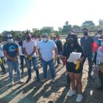 Alumnos y docentes de la UNACH participan en limpieza de Playas San Benito