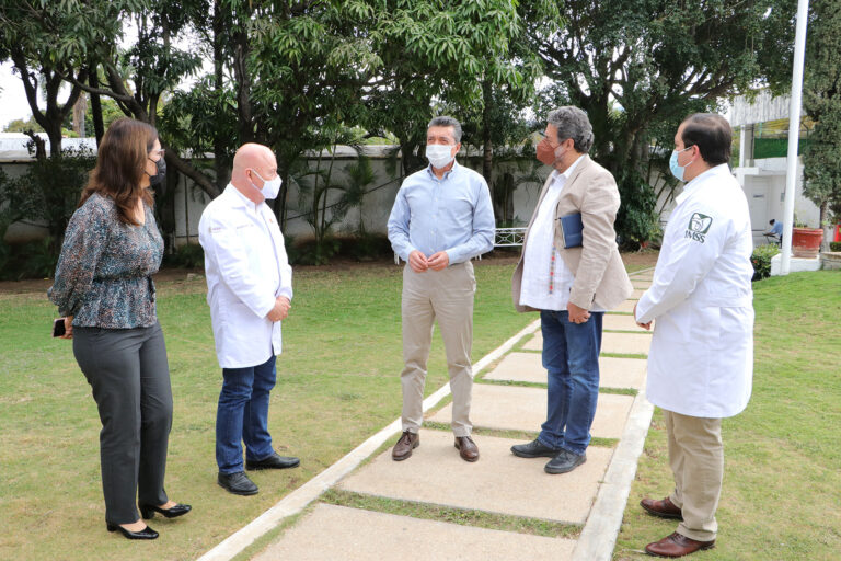 Rutilio Escandón, Luciano Concheiro y Zoé Robledo anuncian vacunación de refuerzo anticovid a personal educativo￼