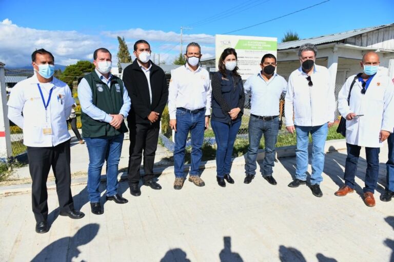 Recorren autoridades federales, estatales y de la UNACH los centros de vacunación contra el Covid-19 en tres municipios