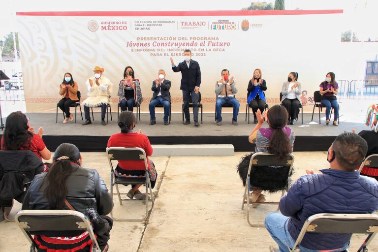 Rutilio Escandón encabeza presentación de Jóvenes Construyendo el Futuro y anuncia aumento en becas￼