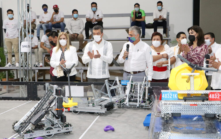 Gobernador inaugura Campeonato Nacional de Robótica y Habilidades STEM 2021-2022￼