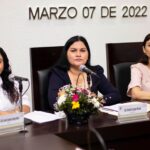 Presentan ponencia: «Avance de las Mujeres en la Participación Política y Pública”