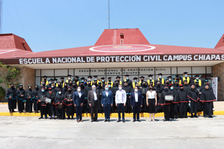 Gobernador asiste a ceremonia de graduación de la Escuela Nacional de Protección Civil Campus Chiapas￼