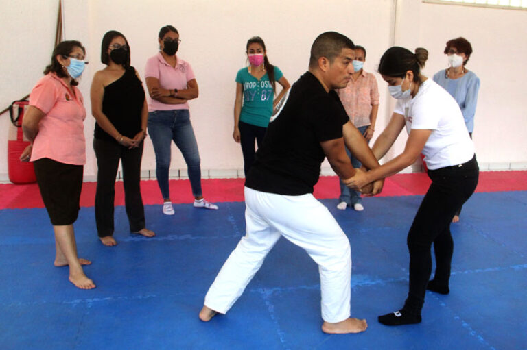 ACHJJ y la UNICACH se unen en el Día Internacional de las Mujeres, para dar Seminario de Defensa Personal￼