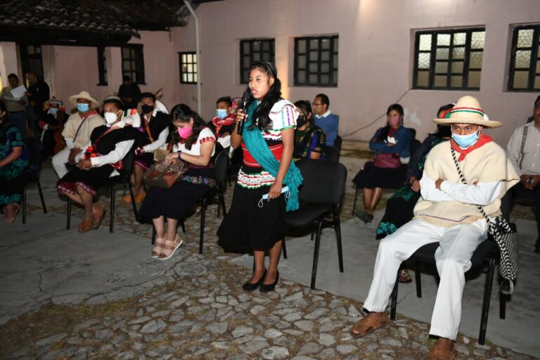 Participan estudiantes de la UNACH en el foro “Diálogo por la Educación en Zonas Indígenas, encuentro de voces”￼