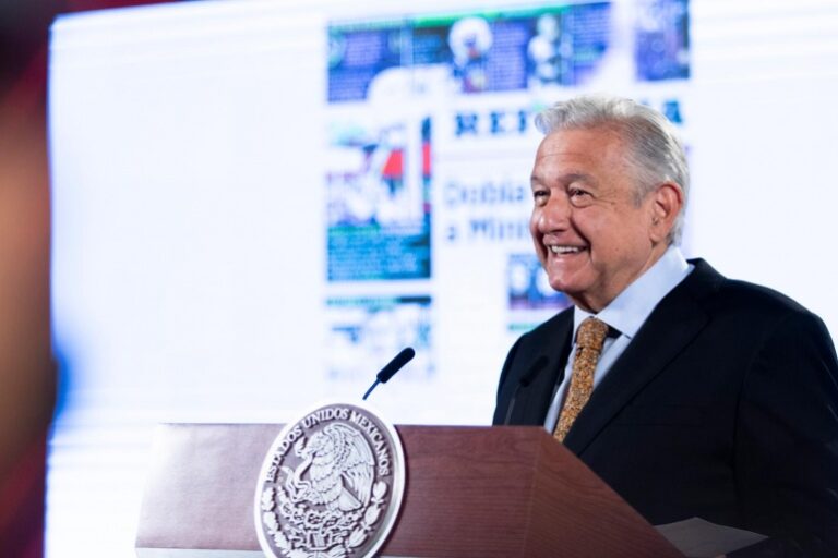 Decisión de la SCJN sobre Ley Eléctrica es histórica, patriota y en beneficio del pueblo de México, afirma presidente