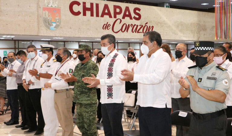 Encabeza Rutilio Escandón ceremonia por el 159 aniversario del natalicio de Belisario Domínguez