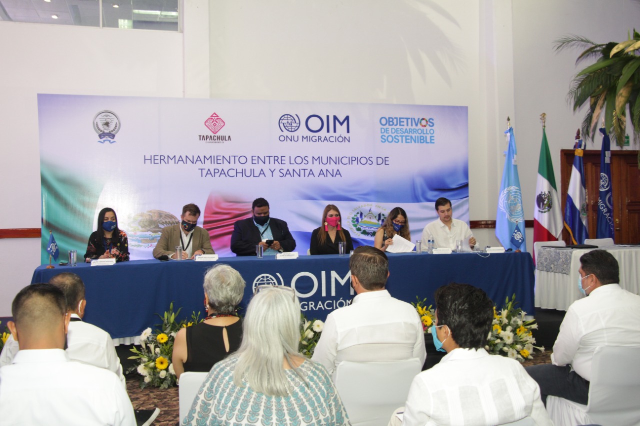 Ciudades de El Salvador y México se hermanan con la facilitación de la OIM