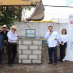 Mariano Rosales coloca primera piedra para construcción de casa ejidal