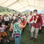 Rutilio Escandón entrega rehabilitación de Centro de Salud y Espacio Multideportivo en Amatenango de la Frontera￼