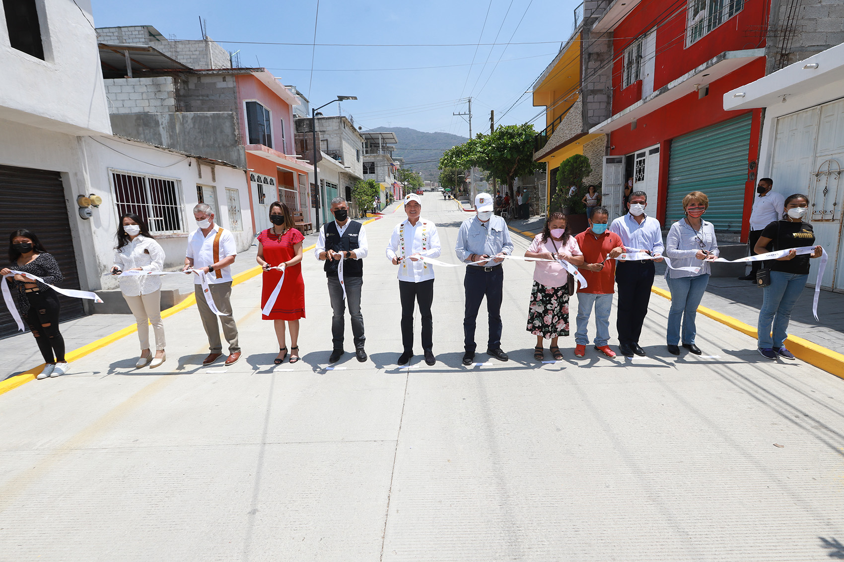 Inaugura Rutilio Escandón pavimentación de calles en colonia Jardines del Pedregal de Tuxtla Gutiérrez