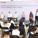 En Palenque, Rutilio Escandón inaugura aulas en la Escuela Primaria “Niños Héroes”