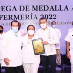 Encabeza Rutilio Escandón ceremonia de entrega de la Medalla al Mérito de Enfermería Chiapas 2022￼