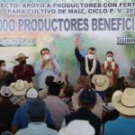 Rutilio Escandón y Mariano Rosales entregaron 15 mil bolsas de fertilizante urea a campesinos