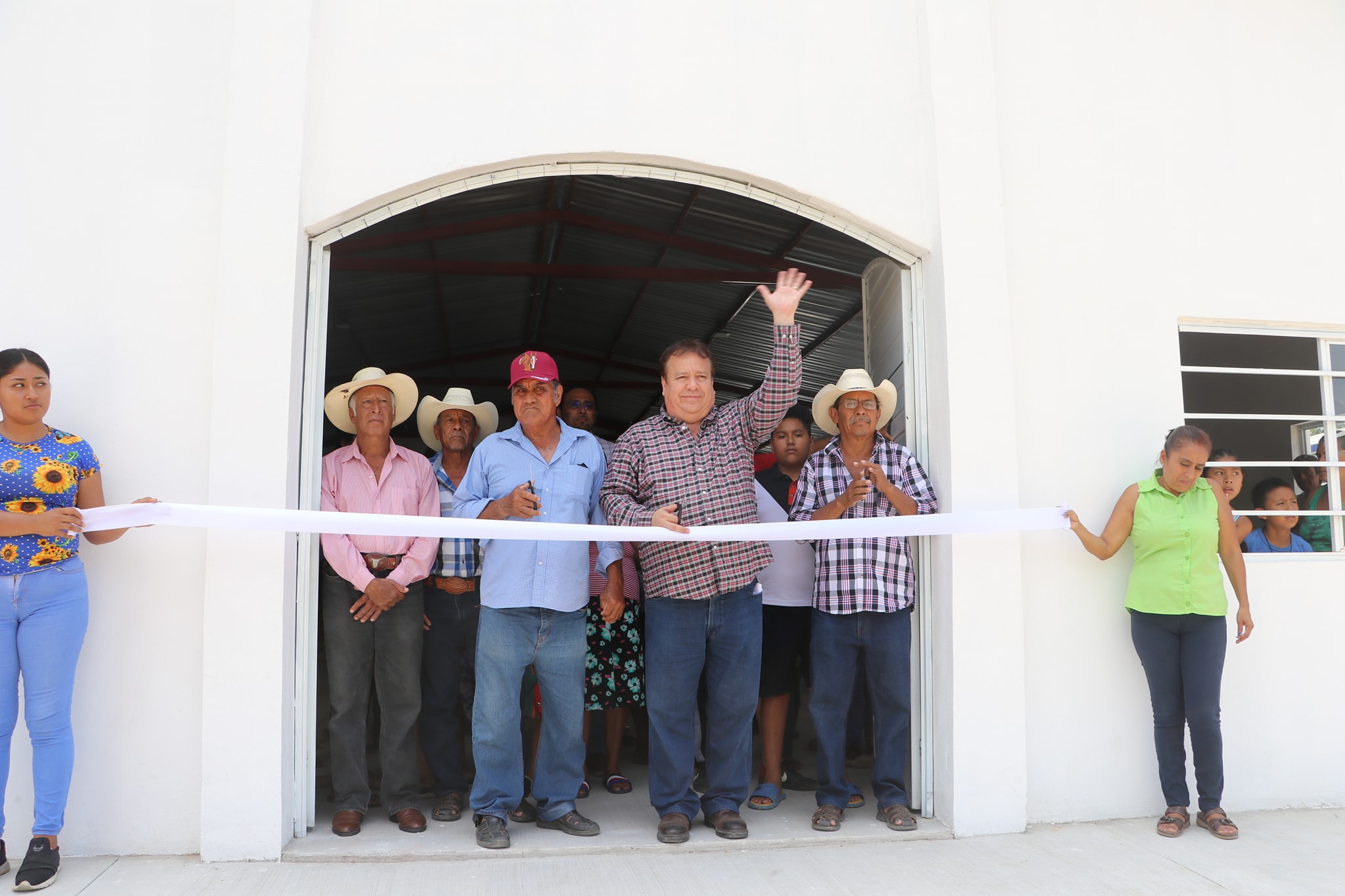 Mariano Rosales y autoridades ejidales inauguran casa ejidal en Progreso Agrario