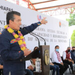 En La Trinitaria, Rutilio Escandón entrega ayudas técnicas e inaugura rehabilitación del DIF municipal