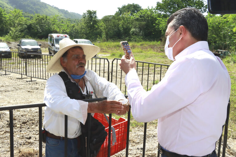 Rutilio Escandón inaugura reconstrucción del camino Salto de Agua-Paso Naranjo