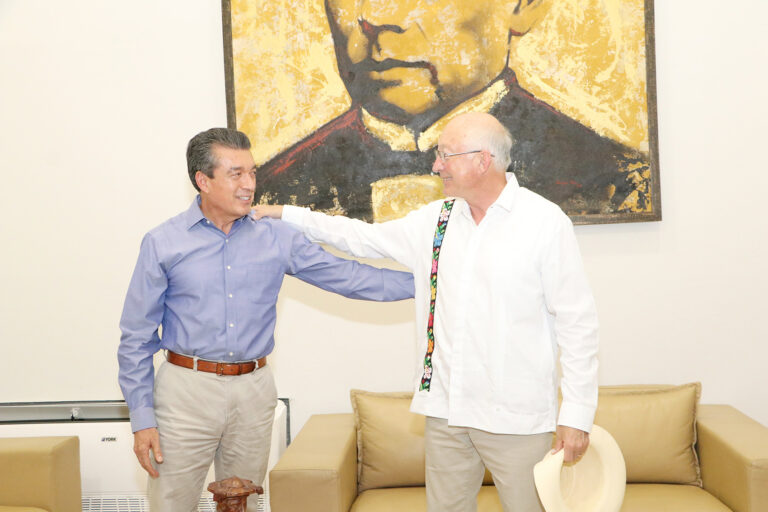 Rutilio Escandón se reúne con el embajador de EUA en México, Ken Salazar￼