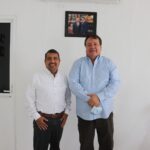 Secretario de Hacienda Javier Jiménez y alcalde Mariano Rosales sostienen importante reunión