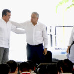 Rutilio Escandón acompaña al presidente AMLO en el Encuentro con Trabajadores de CFE Chiapas