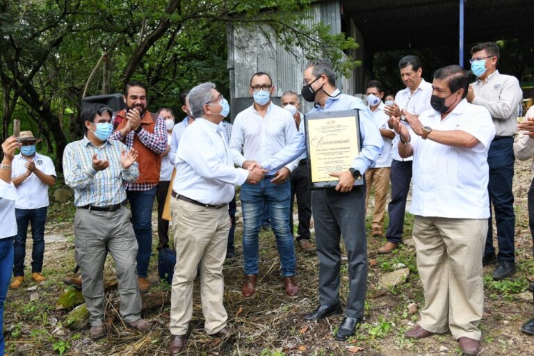 <strong>Inauguran nuevo espacios de enseñanza en la Facultad de Medicina Veterinaria Campus II de la UNACH</strong>