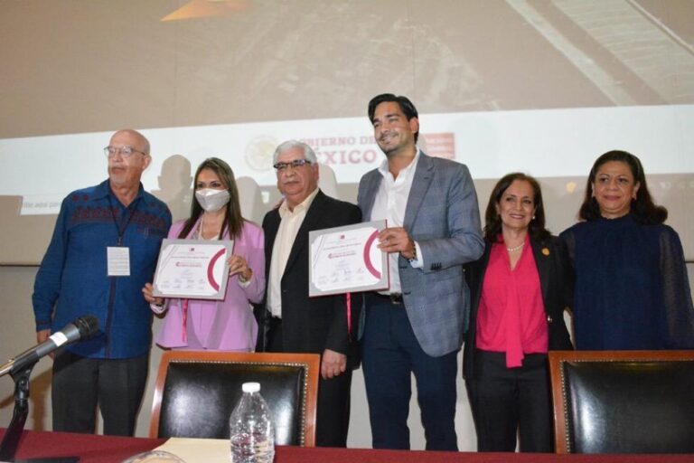 RECIBE TAPACHULA EL PREMIO NACIONAL AL MÉRITO ARCHIVÍSTICO 2022