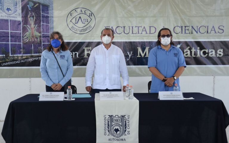 Dan bienvenida a la nueva generación de alumnos de la Facultad de Ciencias en Física y Matemáticas de la UNACH