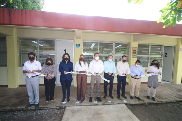 En Tapachula, Rutilio Escandón inaugura espacios educativos de calidad en la Secundaria No. 129