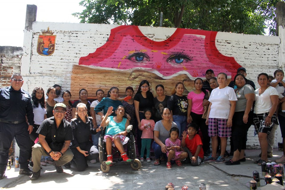 Participa SSyPC en realización de mural “Juntas y juntos hacemos la prevención”