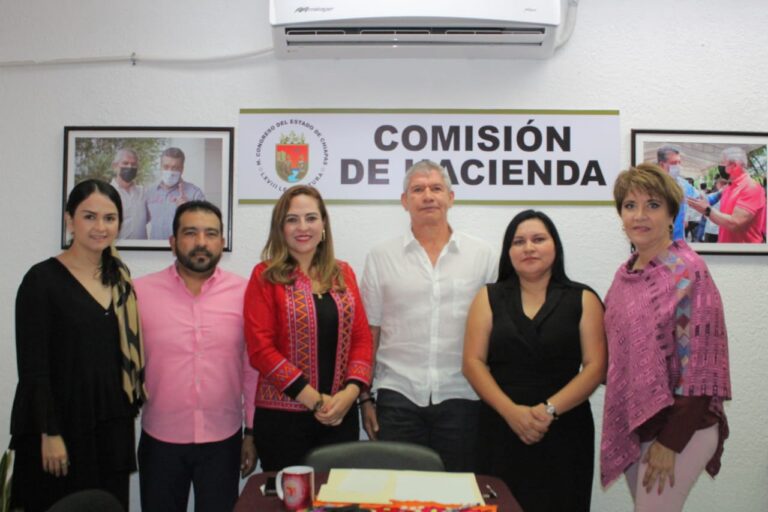 Comisión de Hacienda analiza diversos temas parlamentarios