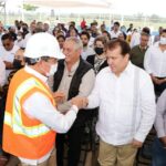 Alcalde Mariano Rosales Zuarth felicita a familia Camacho por inauguración de planta porcícola