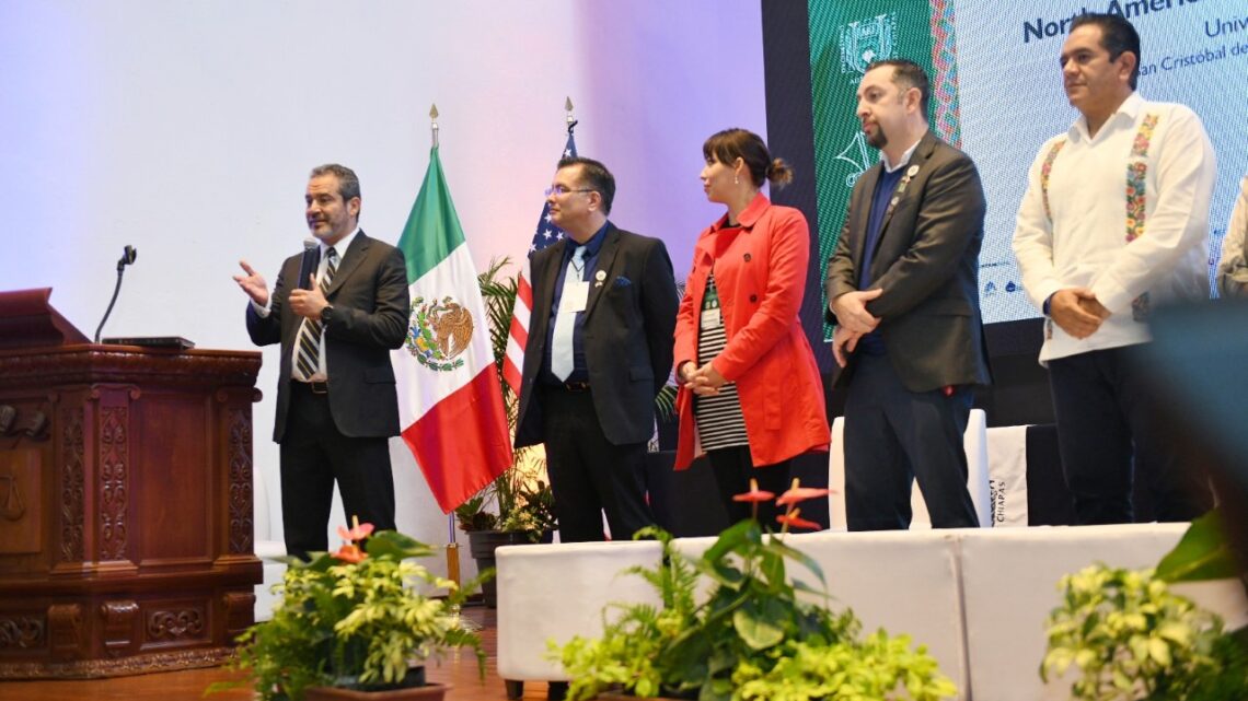 Clausuran actividades de la Conferencia Anual de la AMPEI y la CONAHEC celebradas en la UNACH