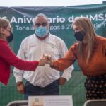 EN EL 66 ANIVERSARIO DEL IMSS CHIAPAS, ROSY URBINA FELICITA A LOS HÉROES DE LA SALUD