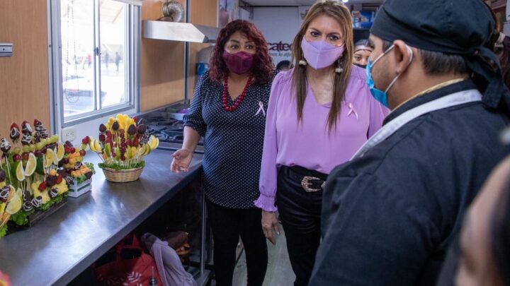 ROSY URBINA VISITA AULA DE ALIMENTOS DEL ICATECH