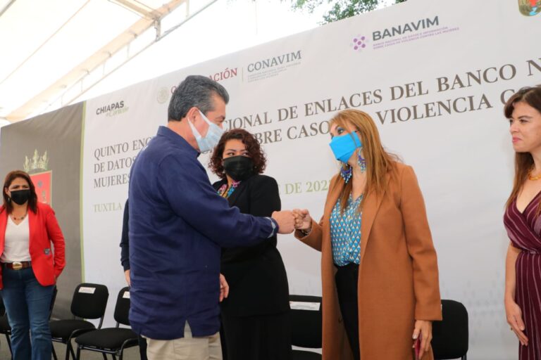 Participa Rutilio Escandón en el 5º Encuentro Nacional de Enlaces del Banavim