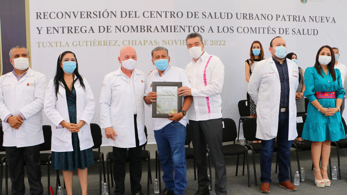 Rutilio Escandón entrega reconversión del Centro de Salud Urbano a habitantes de Patria Nueva, en Tuxtla Gutiérrez