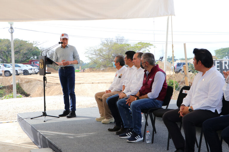 <strong>Supervisa Rutilio Escandón trabajos de la construcción del doble paso a desnivel en el Libramiento Norte</strong>