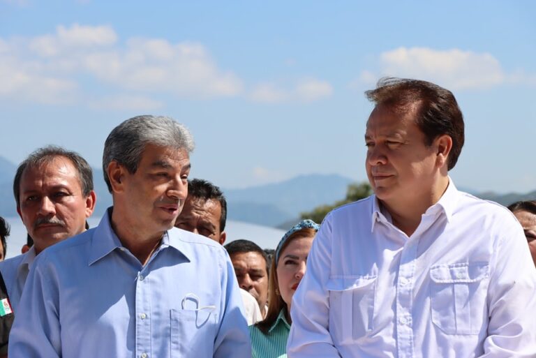 Inauguran Aquiles Espinosa y Mariano Rosales terminal de corto recorrido