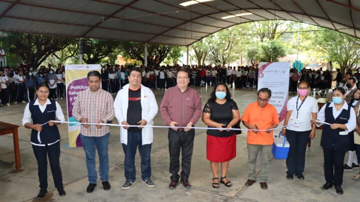 Mariano Rosales da arranque a Campaña de Vacunación contra VPH en Villaflores