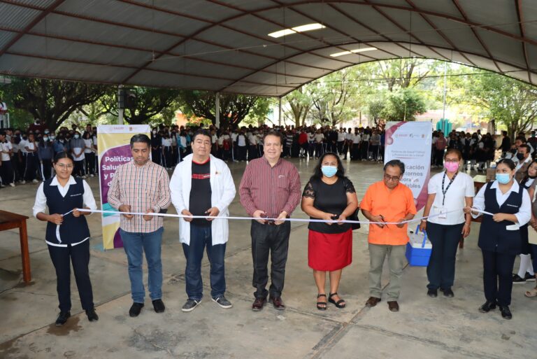 Mariano Rosales da arranque a Campaña de Vacunación contra VPH en Villaflores